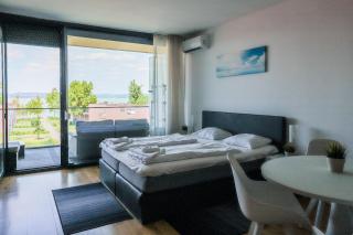BL Lakeview Apartman with Pool - Balatonlelle - 9