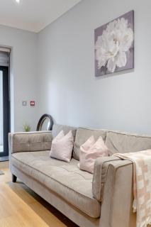 Stylish 1 Bed - Private Patio - Hendon - 7