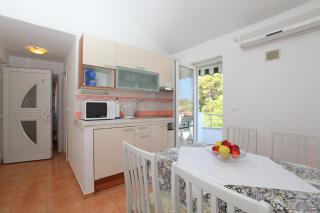Apartments Jole - Vrboska - 8