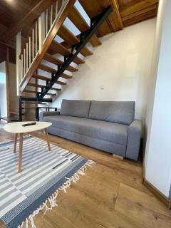 Varady's large apartment with private parking - Košice - 8