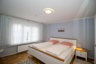 Strand 70-2 - 1