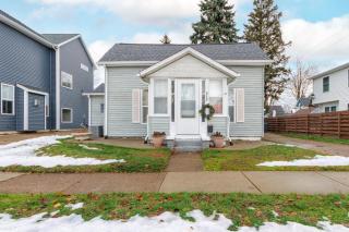 The Devonshire Coastal comfort with firepit bikes - South Haven - 8