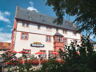 Hotel Schloss Ysenburg - 0