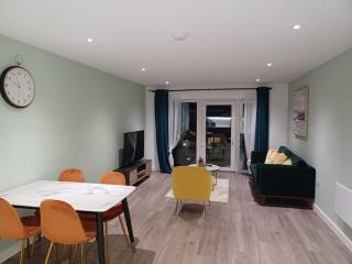 2 Bed Apartment Square - Colindale - 8