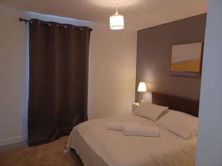 2 Bed Apartment Square - Colindale - 7