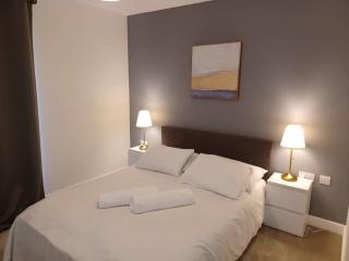 2 Bed Apartment Square - Colindale - 1