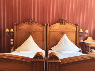 Hotel Schloss Ysenburg - 3