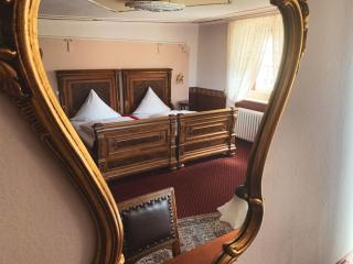 Hotel Schloss Ysenburg - 2