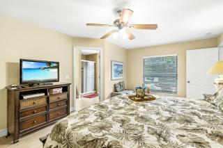 Villa Rita's Dream - Family-friendly elec-heated pool home w/baby equip & bikes! - SWFL Rentals - 3