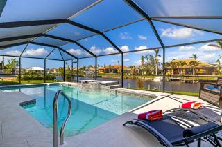 Fully remodeled electric-heated pool home on Gulf-access canal - Villa Sunny - Cape Coral - 9