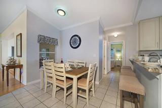 Remodeled elec-heated pool home with spa, Western exposure & bikes - Villa Valerie - Cape Coral - 6
