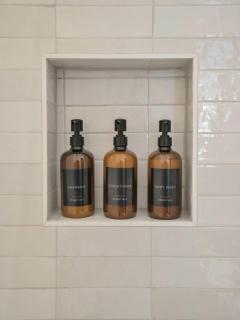 4BD Home - Games - Close to Downtown & Snowbowl - 5