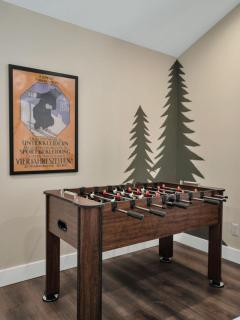 4BD Home - Games - Close to Downtown & Snowbowl - 9