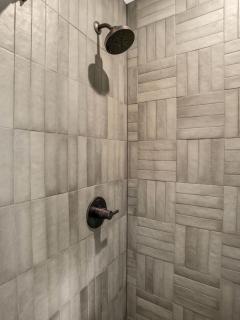 4BD Home - Games - Close to Downtown & Snowbowl - 2