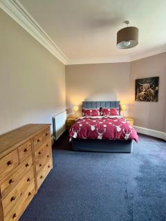 The Farmhouse Snug - 8