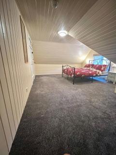 The Farmhouse Snug - 3