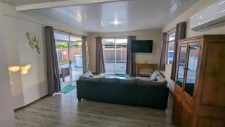 KA'LEI HOUSE, a sweet house with a swimming pool - 2