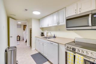 2 Mi to Dtwn DC WFH-Friendly Apt - 8