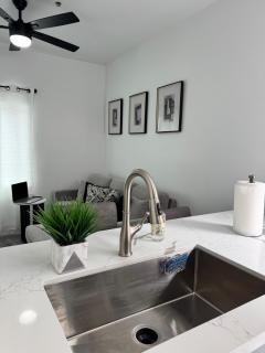 Cozy Tiny House Near The Beach - - 2