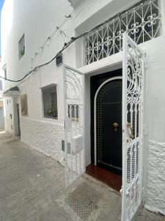 Dar La Casbah Private Riad Stay with Moroccan Breakfast - Tangeri - 8
