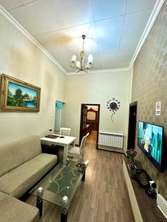 Center Baku Apartment 2nd Floor - Baku - 2