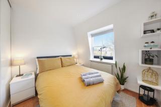Chic 2BR Loft-Style Apartment in Queensway - Londra - 7