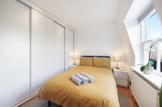 Chic 2BR Loft-Style Apartment in Queensway - Londra - 9