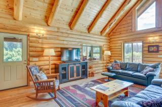 Log Home on 60 Private Acres By Mt Shasta Ski Park - McCloud - 7