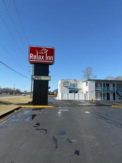 Relax Inn - Hampton - 0