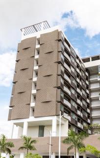 Iloilo Sunset View with Grand Living Space - 9