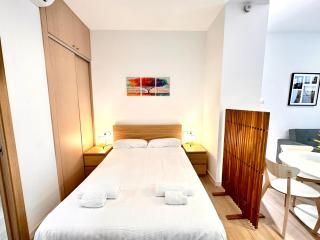 Valentia Modern and Comfortable Beachside Style - Valencia - 1