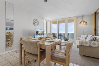 Paradise Found - Ocean views, Steps to the Beach - It - Fort Myers Beach - 1