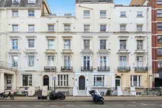 HYDE PARK APT by KeyHol Short Let - Londra - 4
