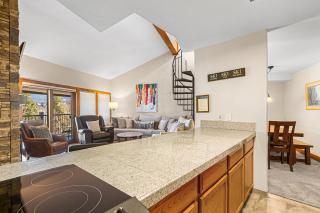 Sawmill Creek Condo 403 by Great Western Lodging - 4