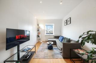 HYDE PARK APT by KeyHol Short Let - Londra - 0
