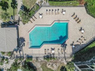 Lake Access, Community Pool, Tennis & Pickleball -Condo Lagoon Landing -Roelens - 9
