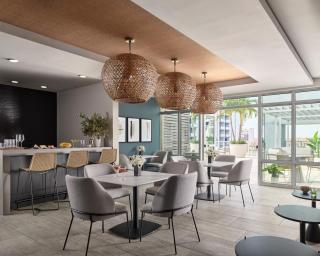 AVE Tampa Riverwalk - 7