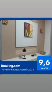 Apartamento com piscina, apenas 200 metros do mar - 0