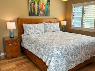 Exceptional Kona Reef Condo - Full AC - Oceanfront - Walking Distance to Restaurants & Shops - Kailua-Kona - 1