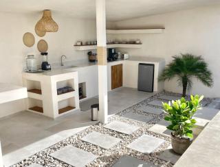 Mahalo Uraka Suite Private Pool and Kitchen - 7