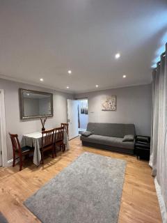 London Property Apartments for up to 6, next to Big Ben & London Eye - London - 9