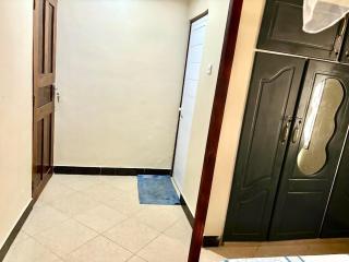 Comfy home near beach and eats! - Dar es Salaam - 2