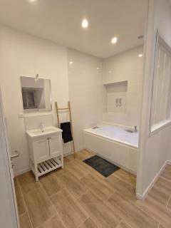 L'évasion Relax Châtel Guyon avec jacuzzi privé - 9