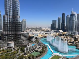 Downtown Luxury 2BR - Full Burj Khalifa & Fountain Views - 5 Minutes Walk to Dubai Mall - 1