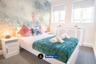 Amazing 3 Bedroom Apt By LS2G Short Lets & Serviced Accommodation Greater London With Free WIFI - London - 8