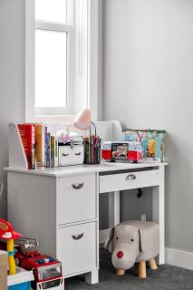 Large Family 4BR w Kid's Play Den! Near Airport & Shopping! FREE Banff Pass, BBQ, Netflix, Parking & Wine! - 3