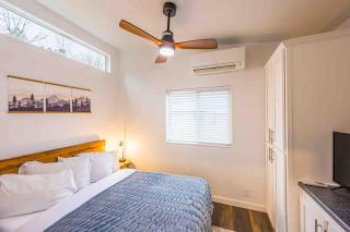 Rivers Edge river side tiny home - 7