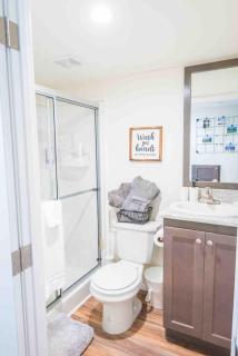Willow Corner cozy modern tiny home - 7
