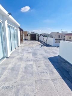 Sea View Penthouse - Larnaca - 1