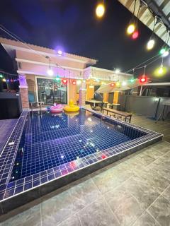 Baanmeesuk Pool Villa Pattaya - 1